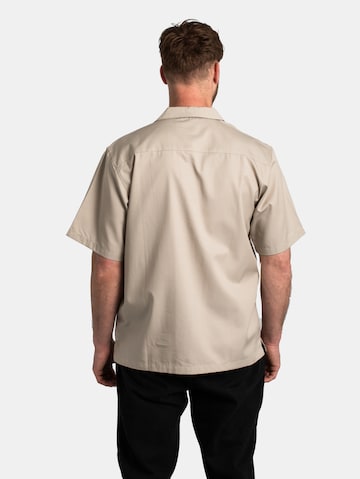 Carhartt WIP Regular fit Button Up Shirt in Beige