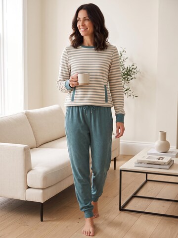 Pastunette Pajama 'Nordic Leaf' in Beige: front