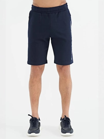 Pantalon Tommy Life en bleu : devant
