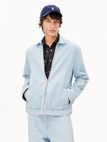 ARMEDANGELS Between-season jacket 'HARRINGTON' in Blue: front