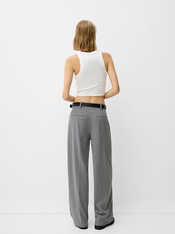 Wide Leg Pantalon à plis Bershka en gris