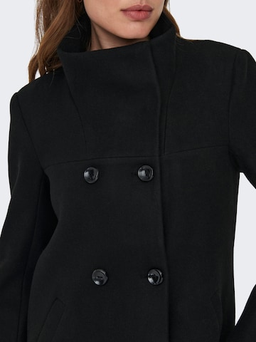 Manteau mi-saison 'EMMA SOPHIA' ONLY en noir