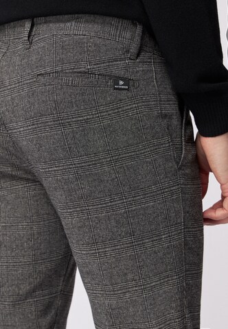 Regular Pantalon ROY ROBSON en gris