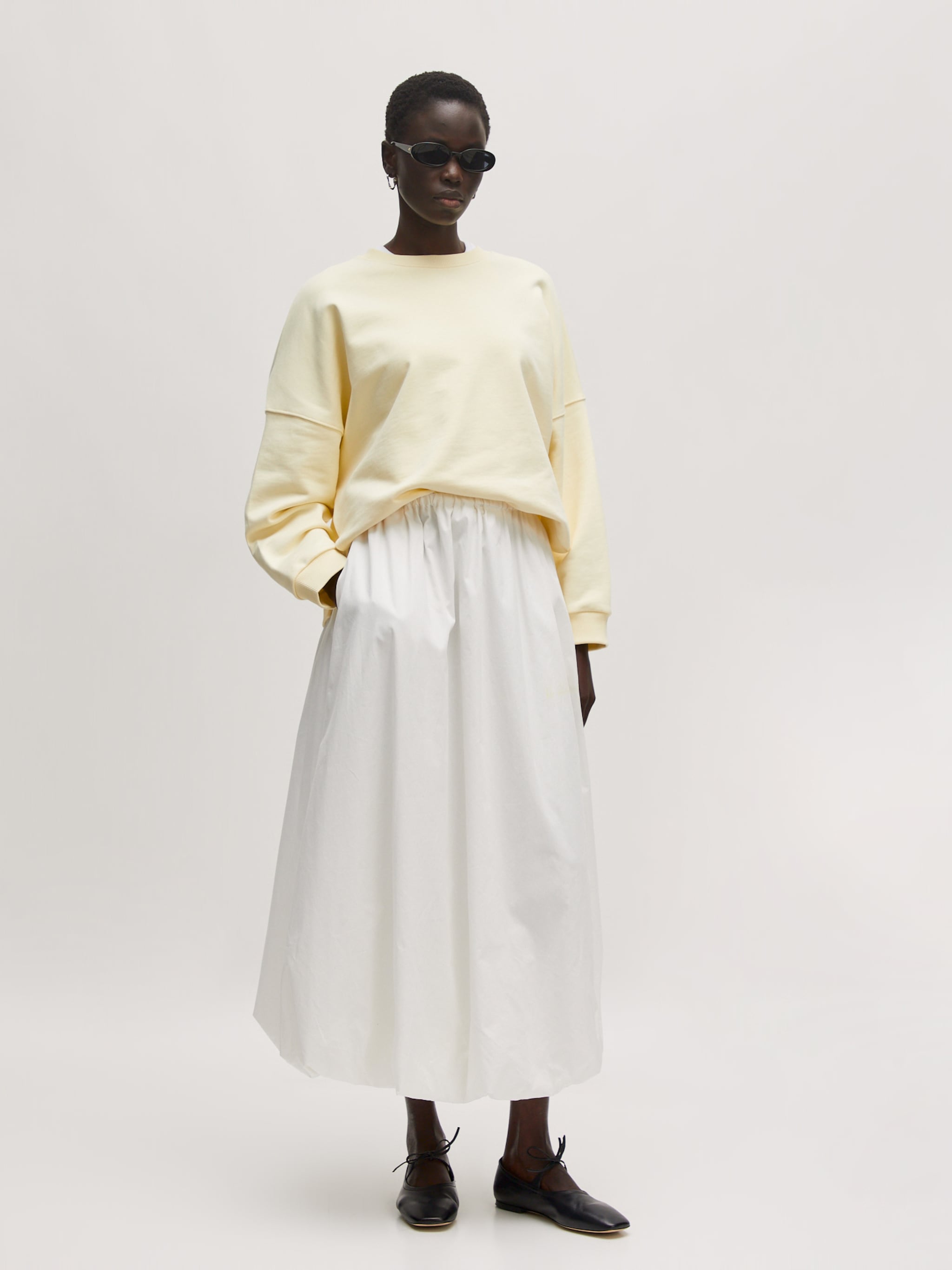 EDITED Produkte Sweatshirt 'Natacha' beige