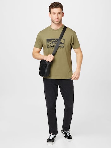 NAPAPIJRI Bluser & t-shirts 'QUITO' i grøn