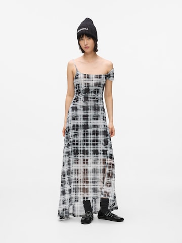 KARL LAGERFELD JEANS Рокля в черно: отпред