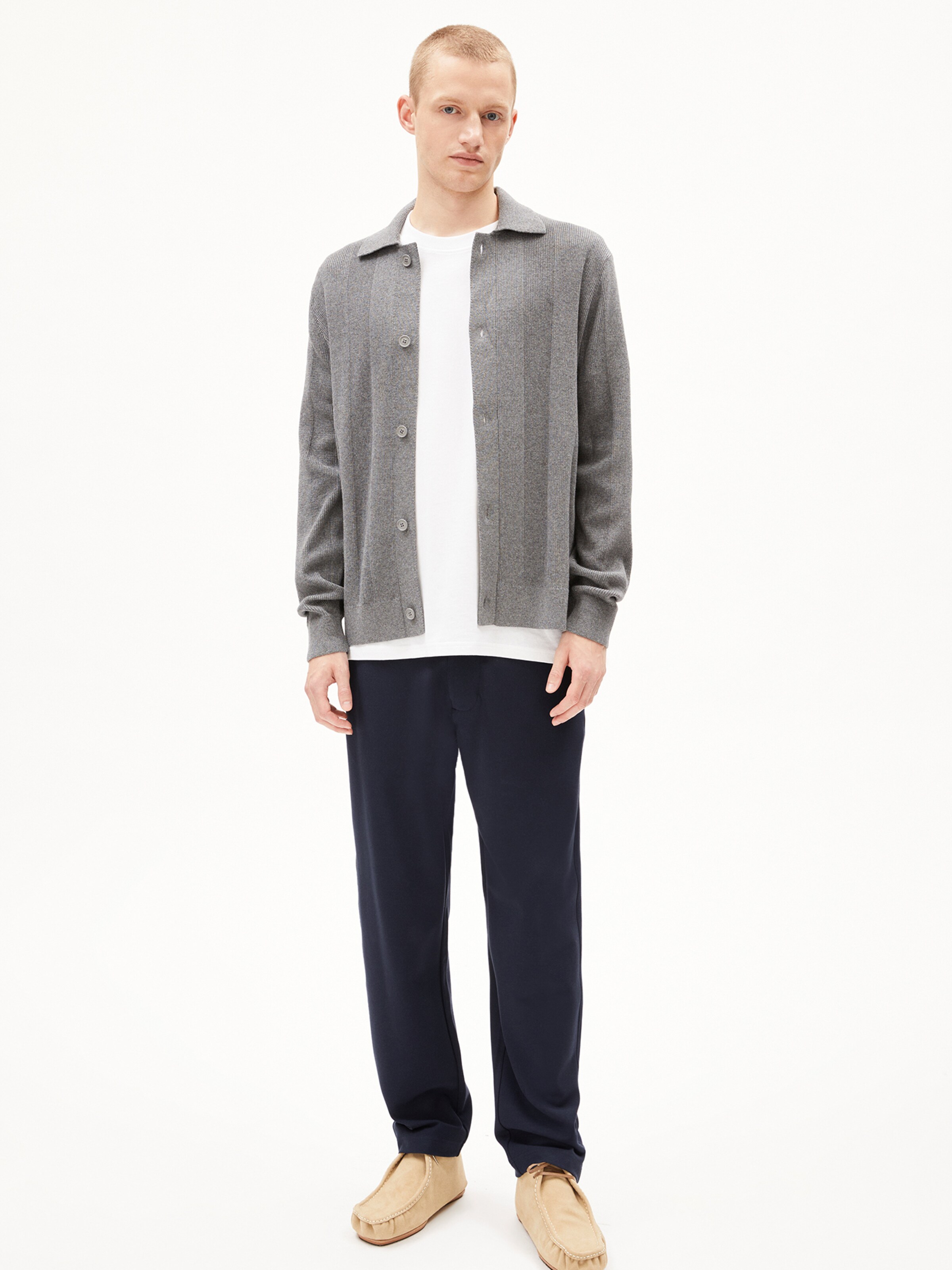 Vestes en maille ' VAALOMES ' ARMEDANGELS en gris : devant