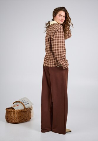 OH APRIL Shirt 'Diana' in Bruin