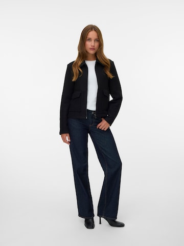 Geacă de primăvară-toamnă 'VMSafir' de la VERO MODA pe negru