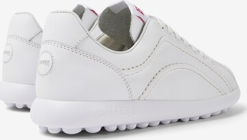 Sneaker bassa 'Pelotas' di CAMPER in bianco