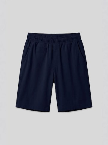 Pantalon chino Tommy Life en bleu : devant