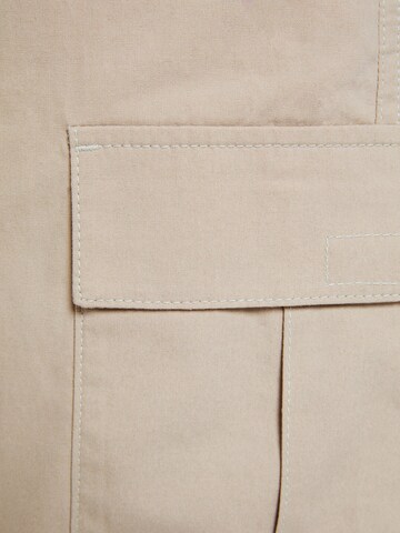 Bershka Regular Cargobroek in Beige