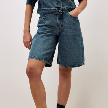Apricot Wide leg Jeans in Blue: front