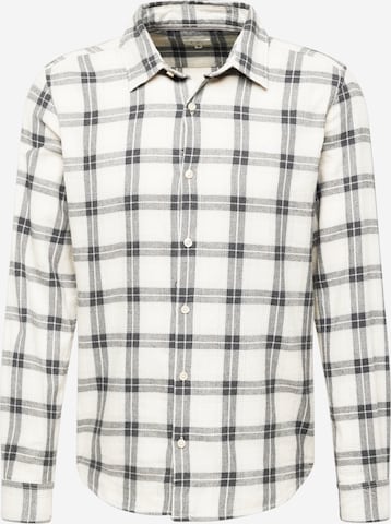 QS by s.Oliver Slim fit Button Up Shirt in White: front