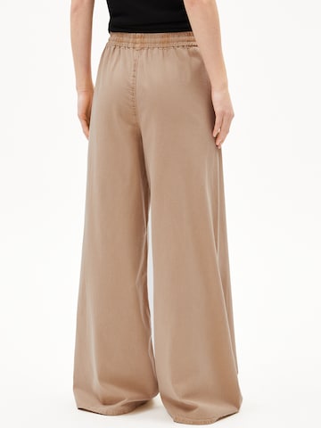 Loosefit Pantalon ARMEDANGELS en marron