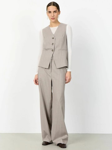 Levete Room Normalny krój Spodnie ' LR ' w kolorze szary: przód