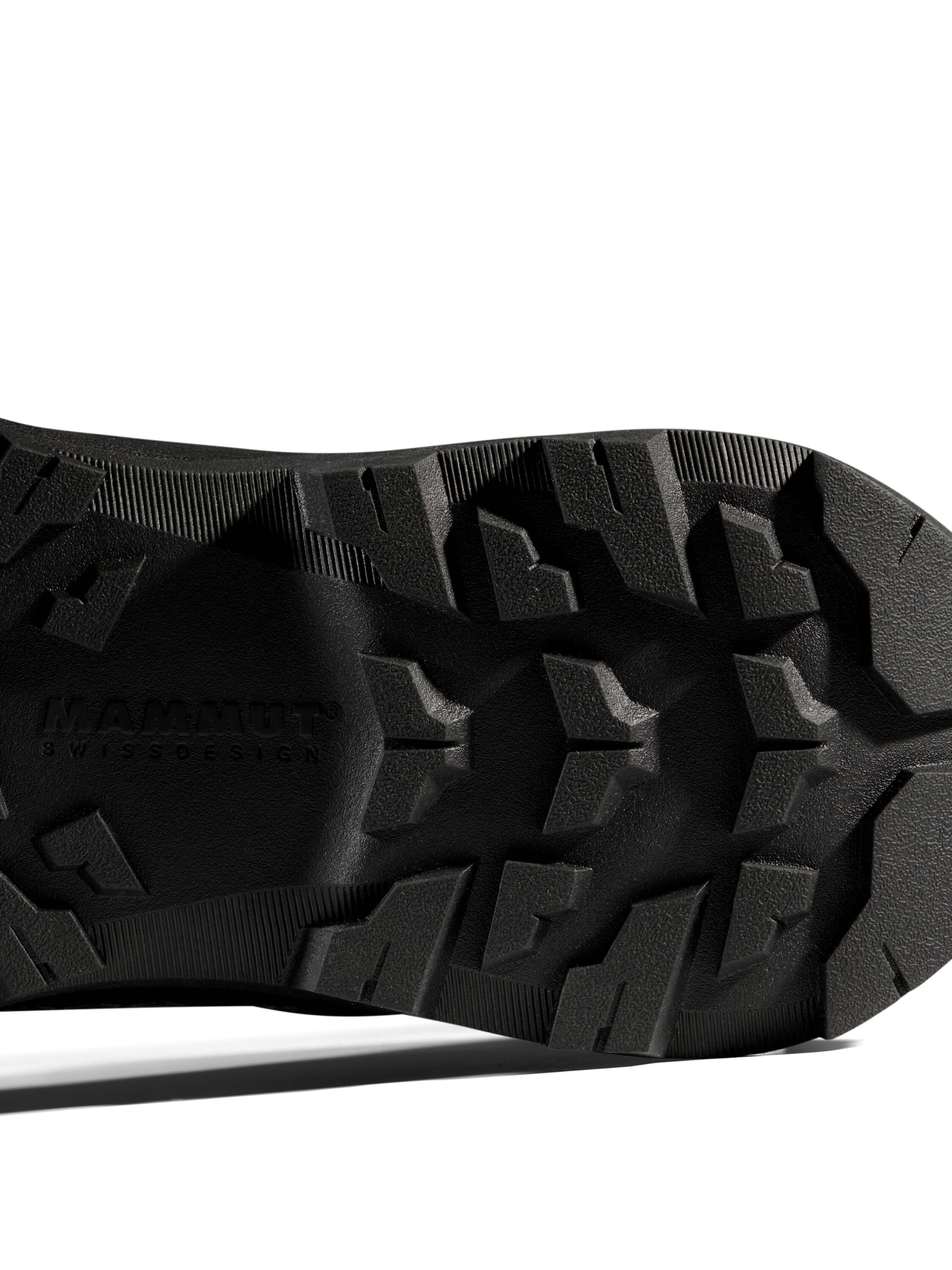 MAMMUT Flats 'Sertig III' in Black