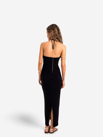 Robe THE-ARE en noir