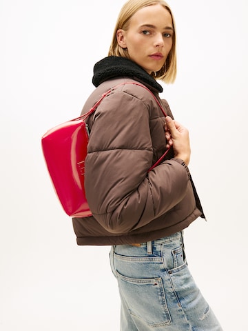Sac bandoulière 'MUST' Tommy Jeans en rouge
