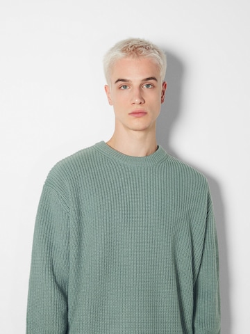 Bershka Sweter w kolorze zielony