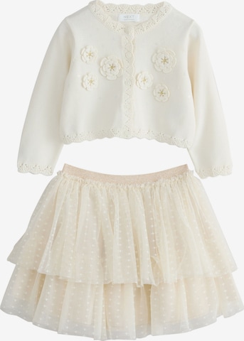 Next Set in Beige: front