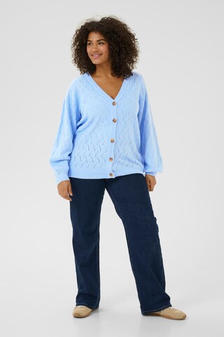 Cardigan 'Anita' KAFFE CURVE en bleu