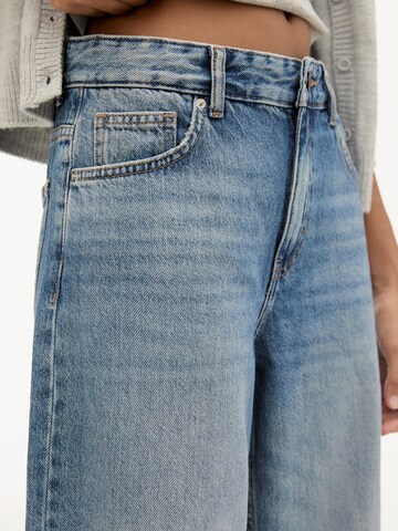 Pull&Bear Szeroka nogawka Jeansy w kolorze niebieski