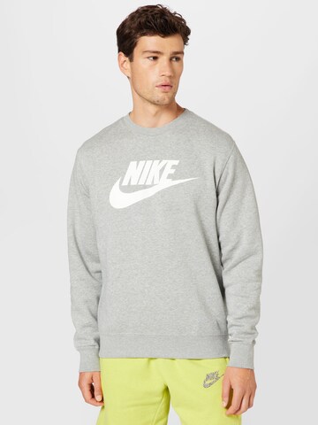 Sweat de sport 'Club' Nike Sportswear en gris : devant