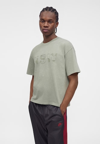Nike Sportswear - Camisa em verde