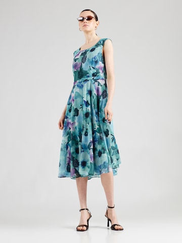 Rochie de la Vera Mont pe verde