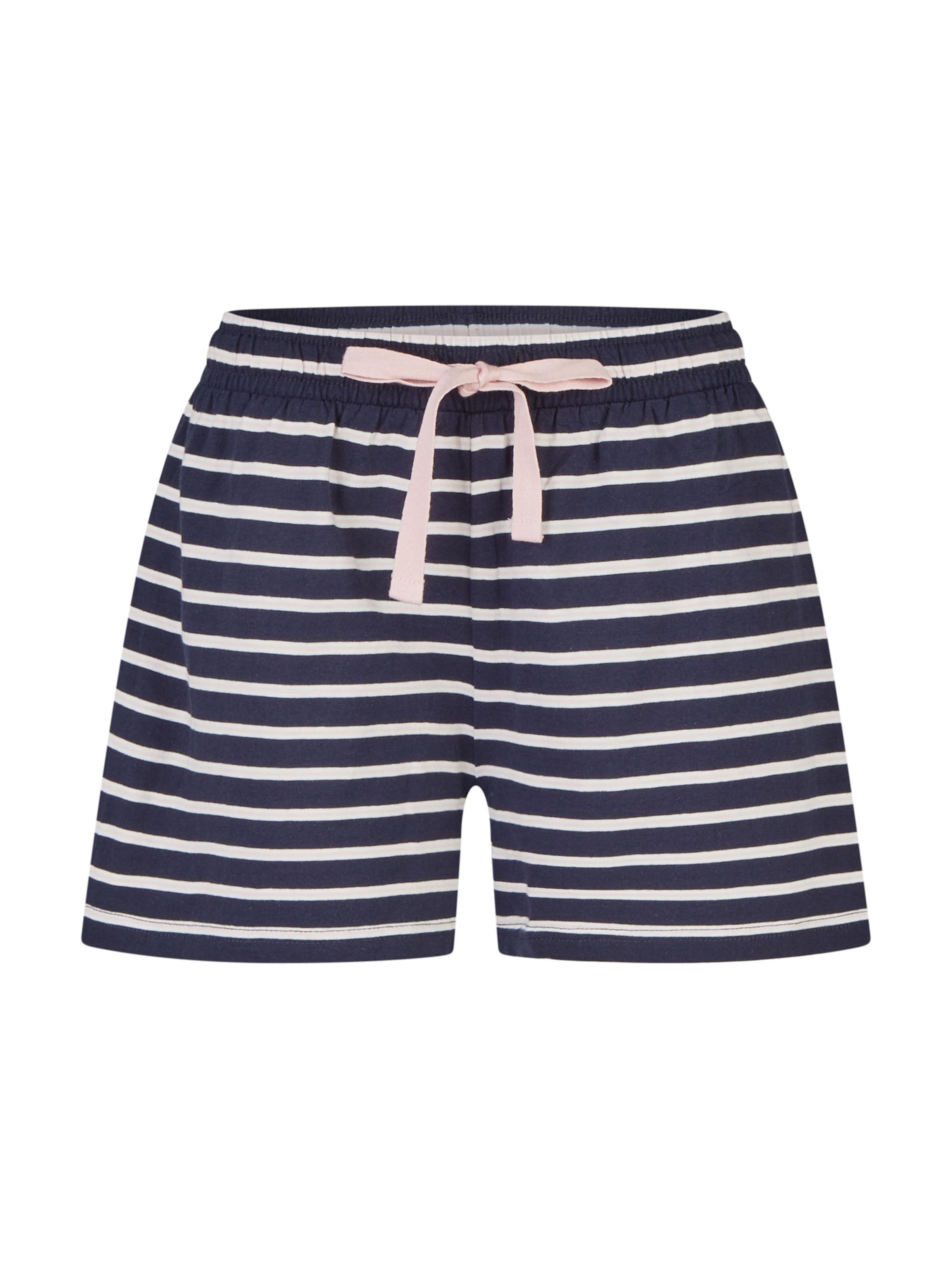 By Louise Pyjama in Roze