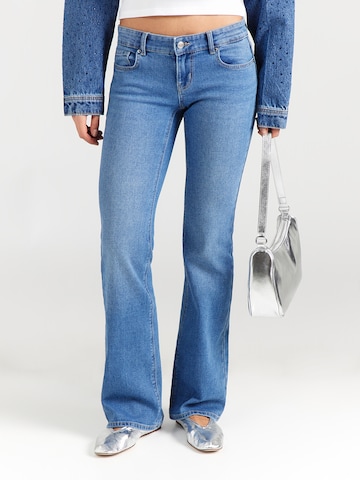 ONLY Flared Jeans 'ONLLOLA' in Blauw: voorkant