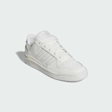 ADIDAS ORIGINALS Platform trainers 'Forum' in White