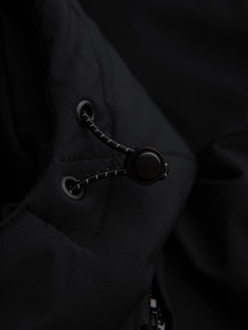 Ombre Winter jacket in Black