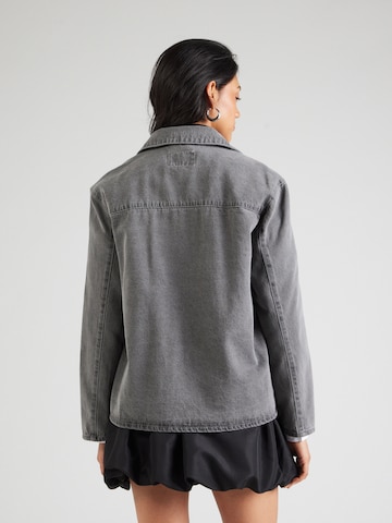 Veste mi-saison 'ONLThille' ONLY en gris