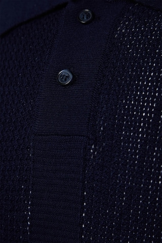 Trendyol Sweater in Blue: front