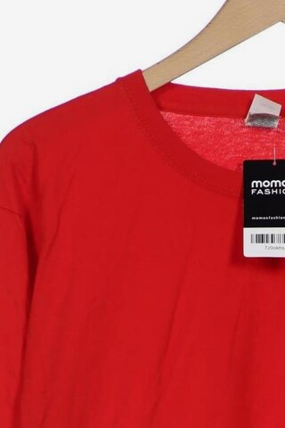 FRUIT OF THE LOOM Shirt in M in Red