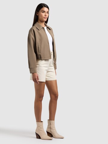 khujo - Chaqueta de entretiempo 'Tovee' en marrón