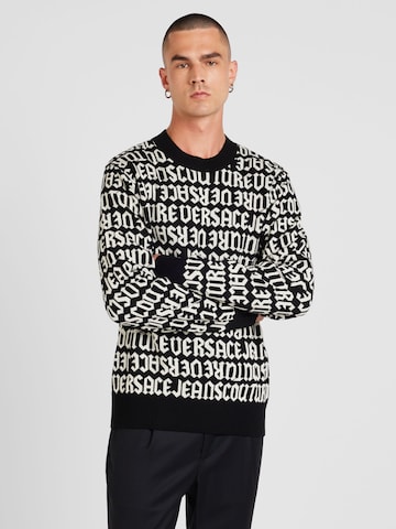 Pulover de la Versace Jeans Couture pe negru: față