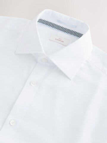 Next Slim fit Businessskjorta i vit