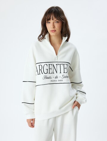 Koton Sweatshirt in Wit: voorkant