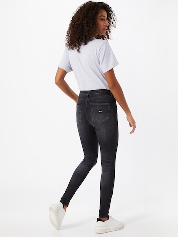 Tommy Jeans Skinny Jeans 'Sylvia' i svart