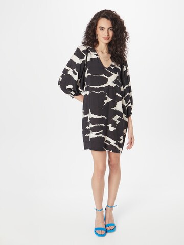 Robe 'Leonore' Lindex en noir : devant