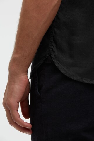 CMPD Slim fit Button Up Shirt in Black