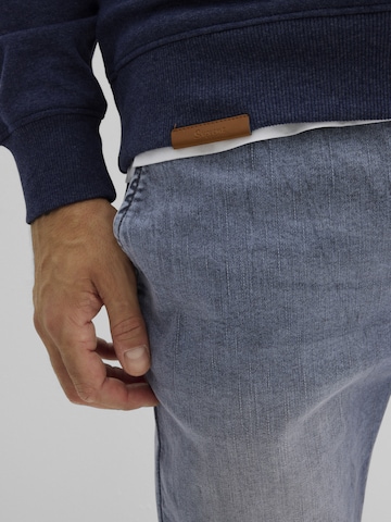 bonprix Bluzka sportowa w kolorze niebieski
