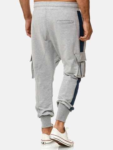 regular Pantaloni '19618' di Tazzio in grigio