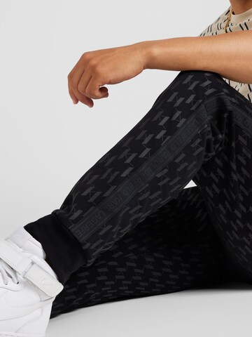 Effilé Pantalon Karl Lagerfeld en noir