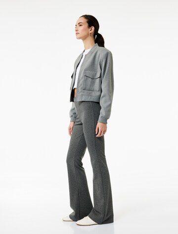 Koton Flared Broek in Grijs