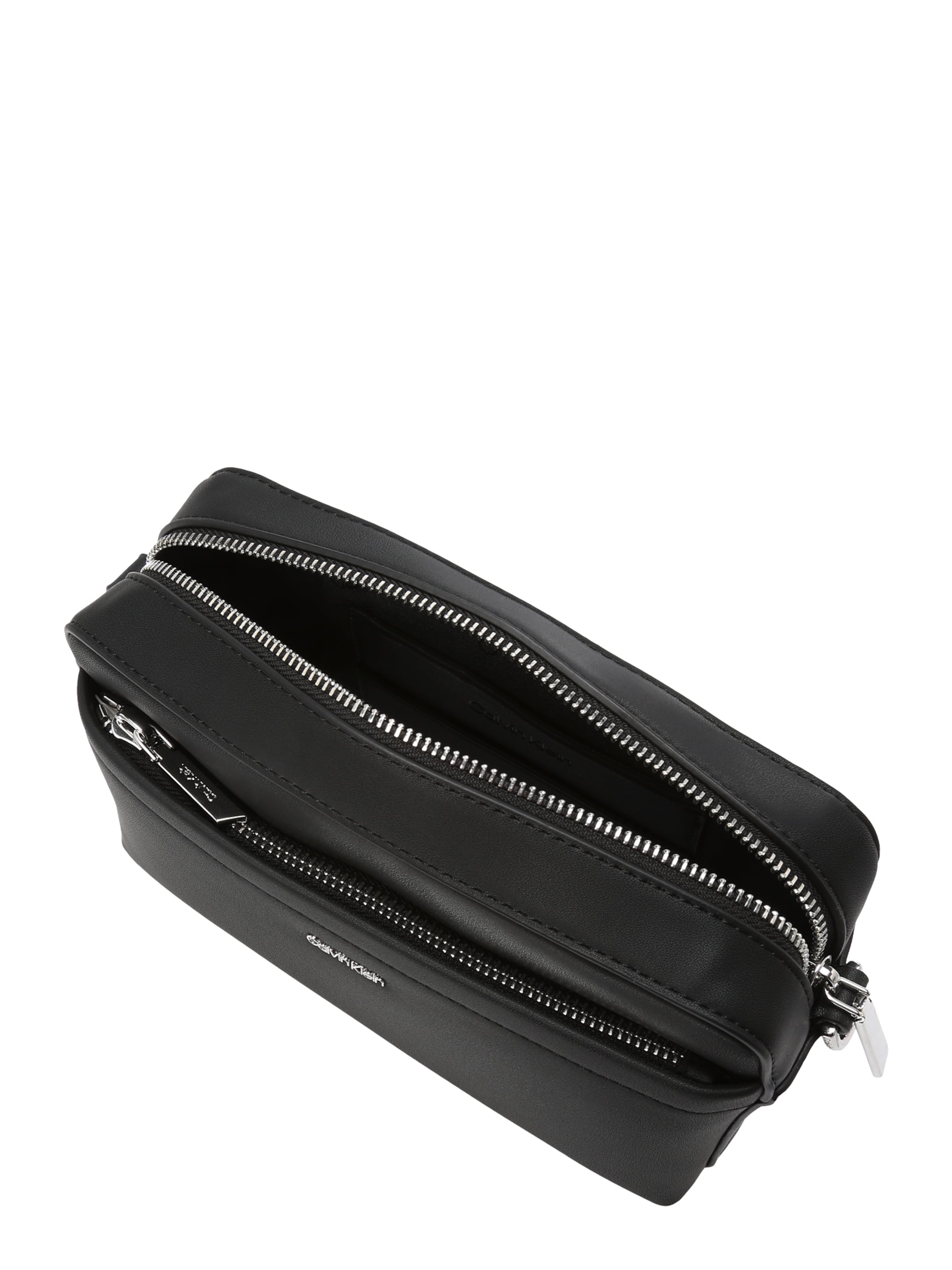 Calvin Klein Umhängetasche 'MUST' in Schwarz