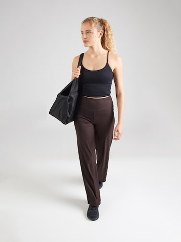 ONLY PLAY Loose fit Workout Pants 'ONPHOMIE' in Brown